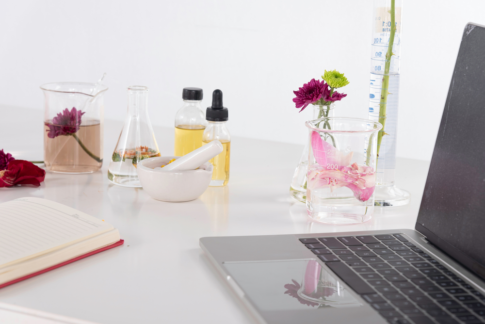 Laptop and fragrance materials